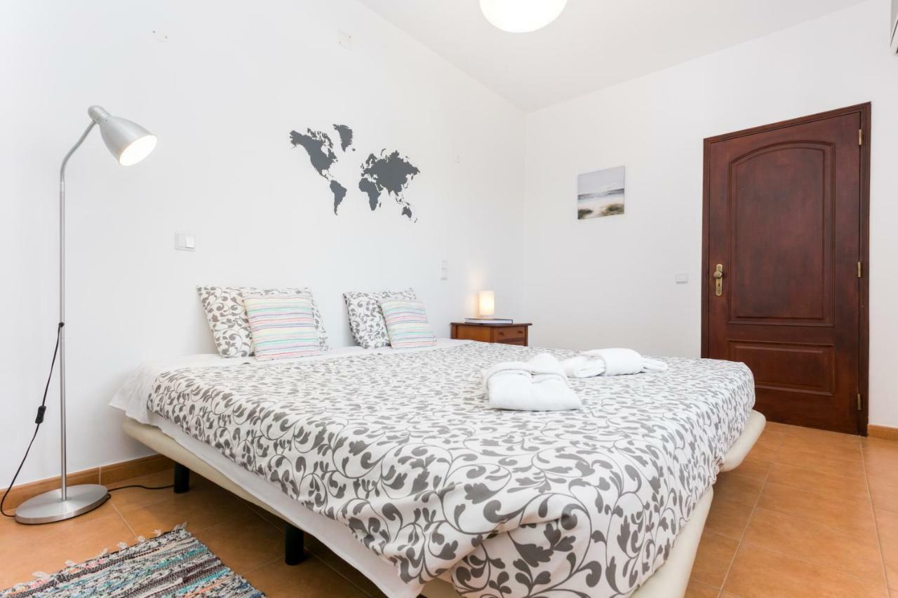 לאגוּ‏ש 3 Marias Garden House B&B מראה חיצוני תמונה