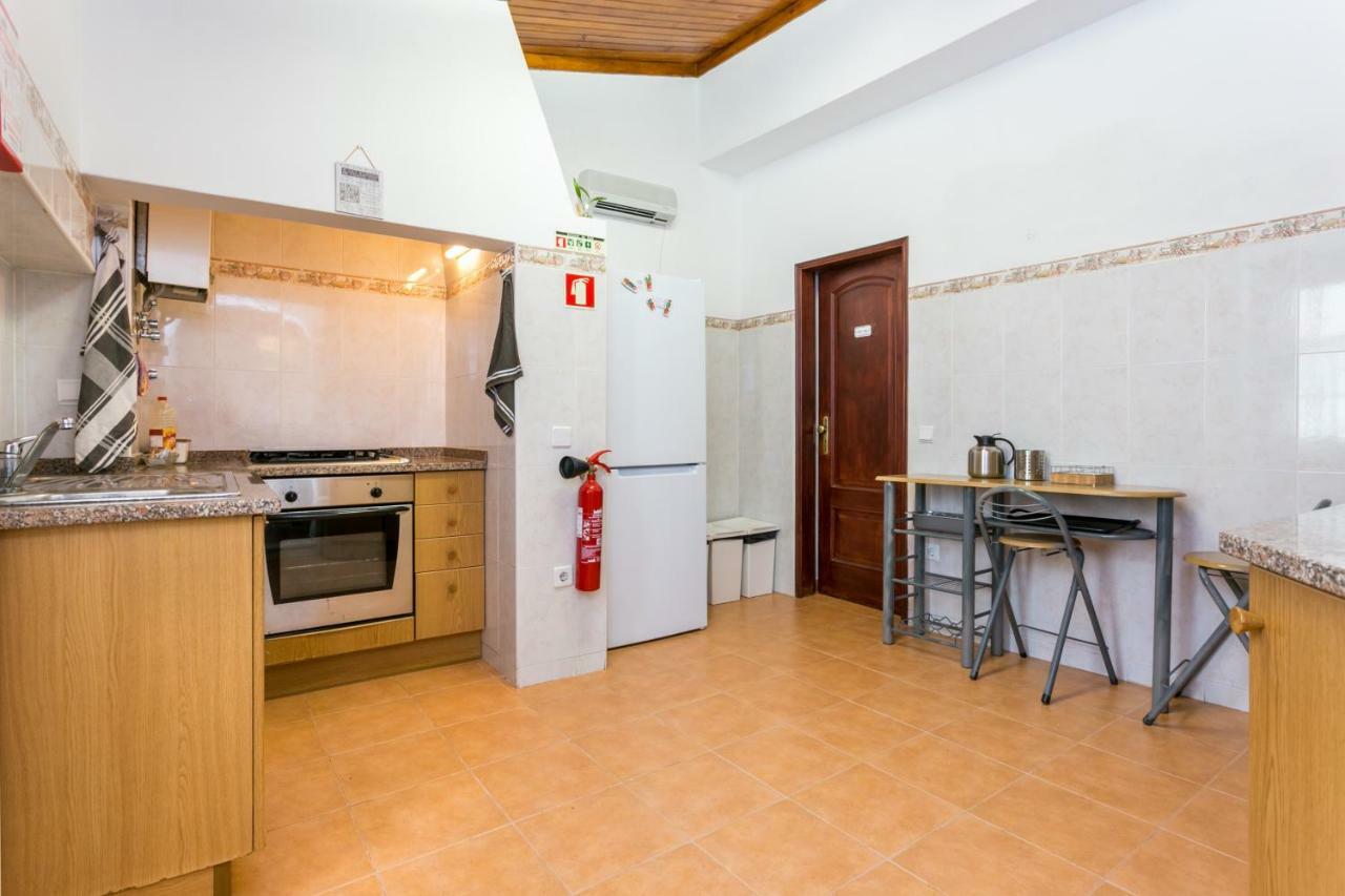 לאגוּ‏ש 3 Marias Garden House B&B מראה חיצוני תמונה